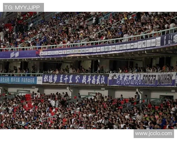 武汉篮球队状态飙升创新高引发球迷热议与期待 武汉篮球队状态飙升创新高引发球迷热议与期待